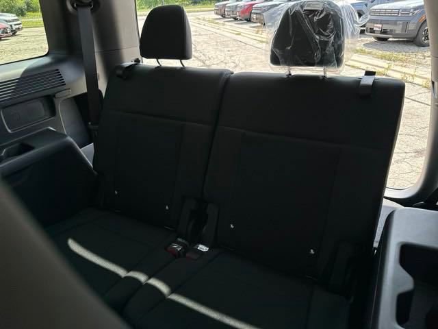 New 2025 Hyundai Santa Fe SE image 19