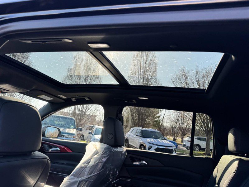 New 2026 Chevrolet Traverse Z71 image 7