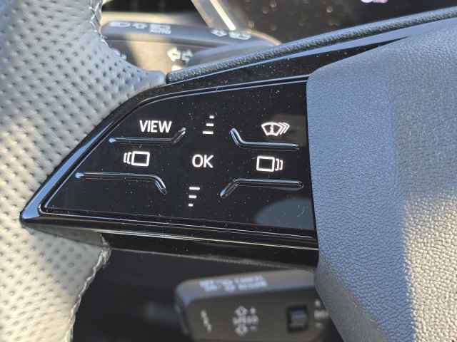 New 2025 Audi SQ5 Prestige image 20