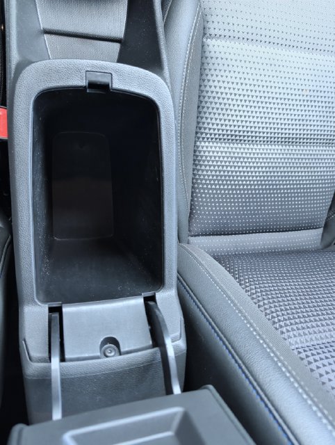 Used 2025 Chevrolet Trax LT FWD image 24