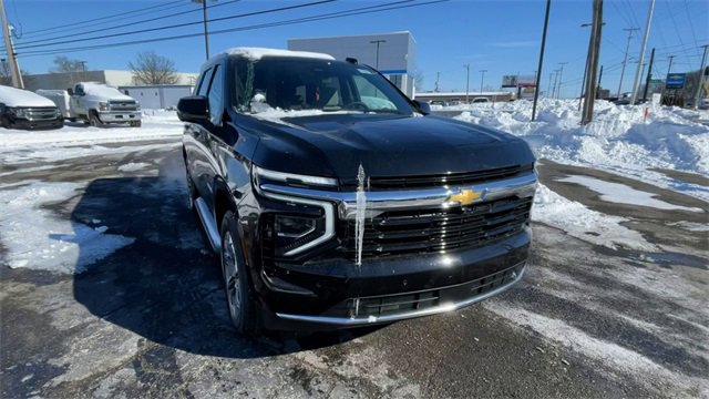 Used 2025 Chevrolet Tahoe LS image 4