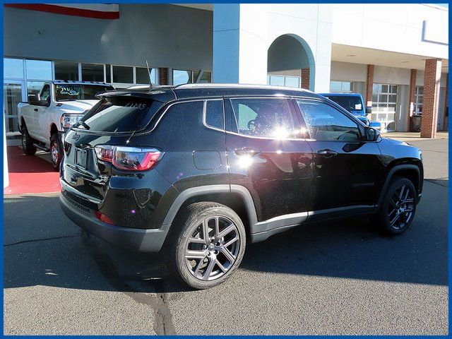 New 2026 Jeep Compass Limited w/ Sun, Sound & Navigation Group AWD/4WD image 8