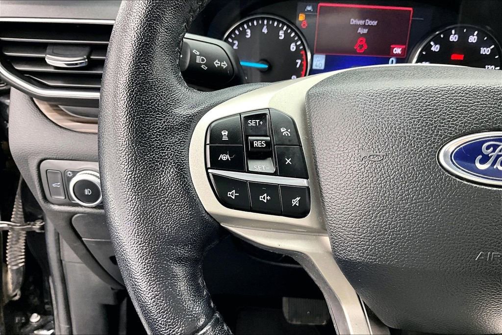 Used 2022 Ford Explorer Limited w/ Equipment Group 301A image 18