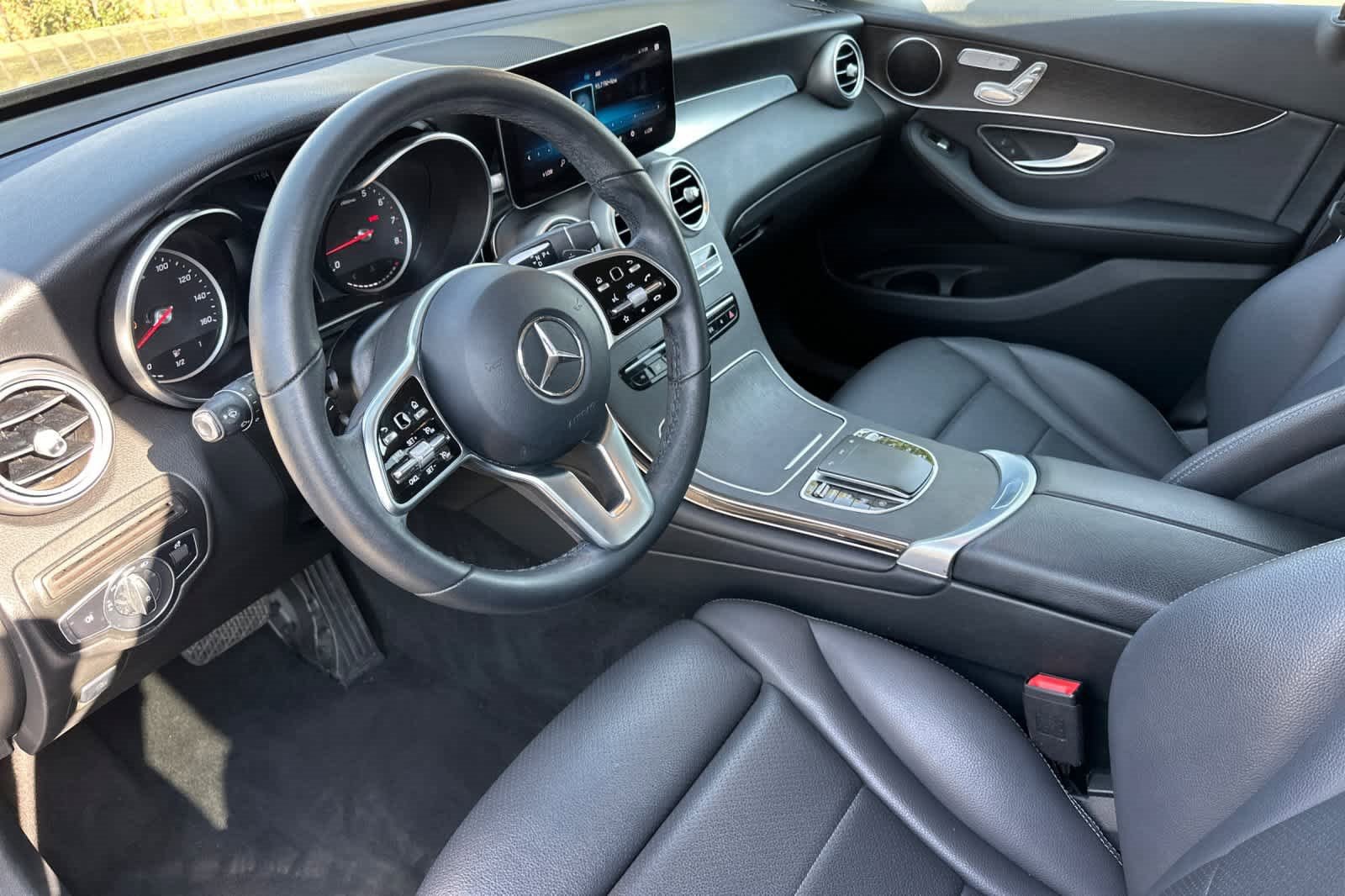 Used 2022 Mercedes-Benz GLC 300 image 12