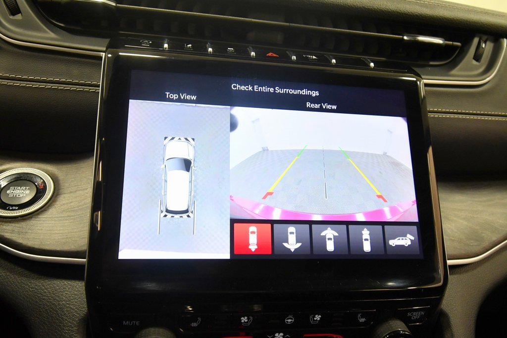 Used 2021 Jeep Grand Cherokee L Limited w/ Luxury Tech Group II image 26