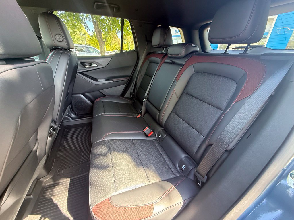 New 2027 Chevrolet Equinox RS w/ Convenience Package III AWD/4WD image 24
