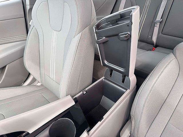 New 2026 Hyundai Elantra SEL Sport Premium FWD image 20