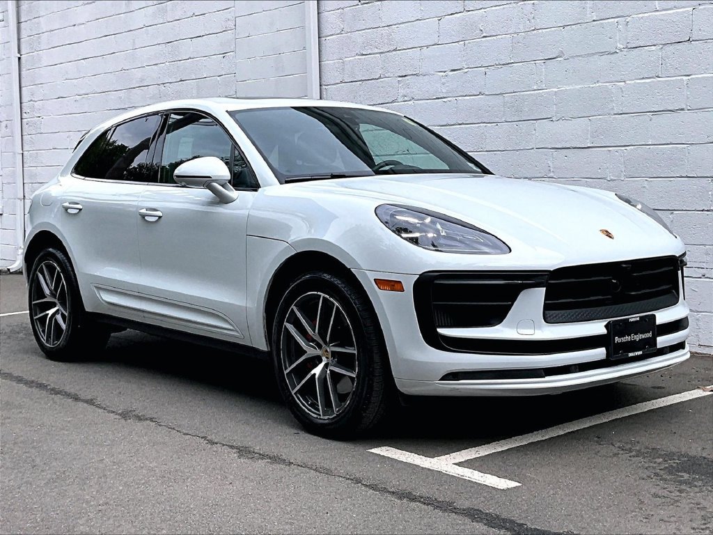 Certified 2023 Porsche Macan S AWD/4WD image 7
