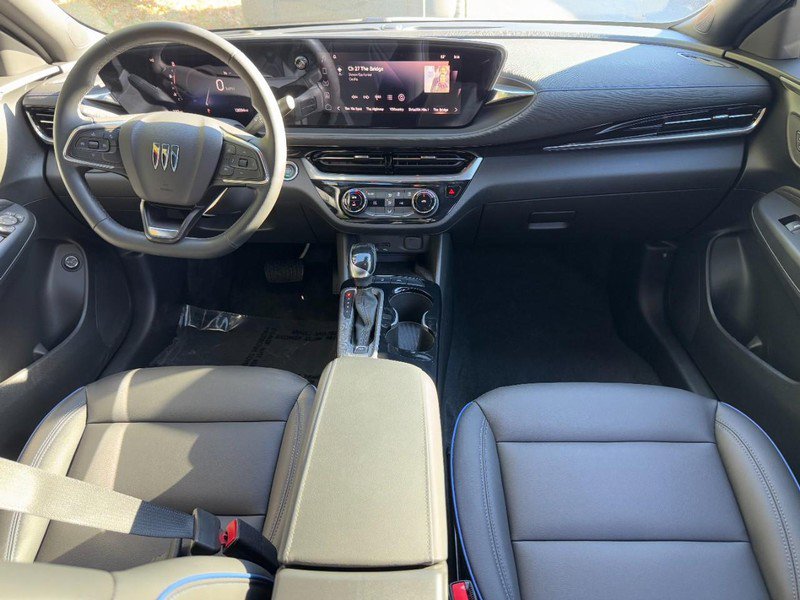 Used 2024 Buick Envista Sport Touring w/ Convenience II Package image 12