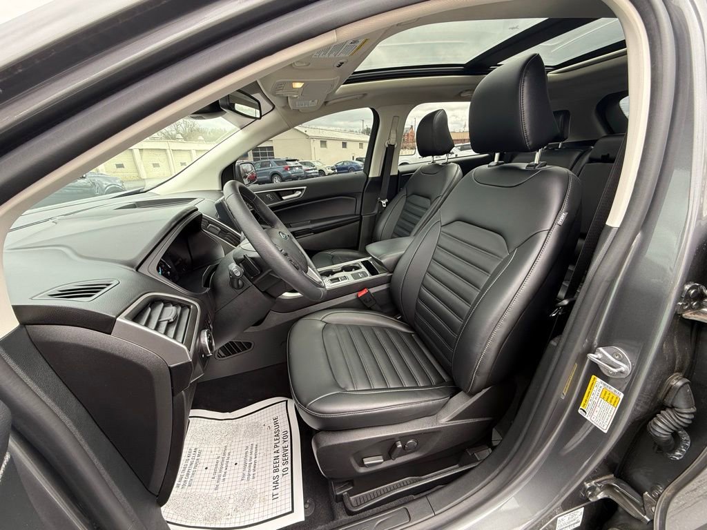 Certified 2024 Ford Edge SEL w/ Convenience Package AWD/4WD image 16
