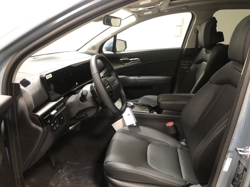 New 2026 Kia Sportage EX image 19