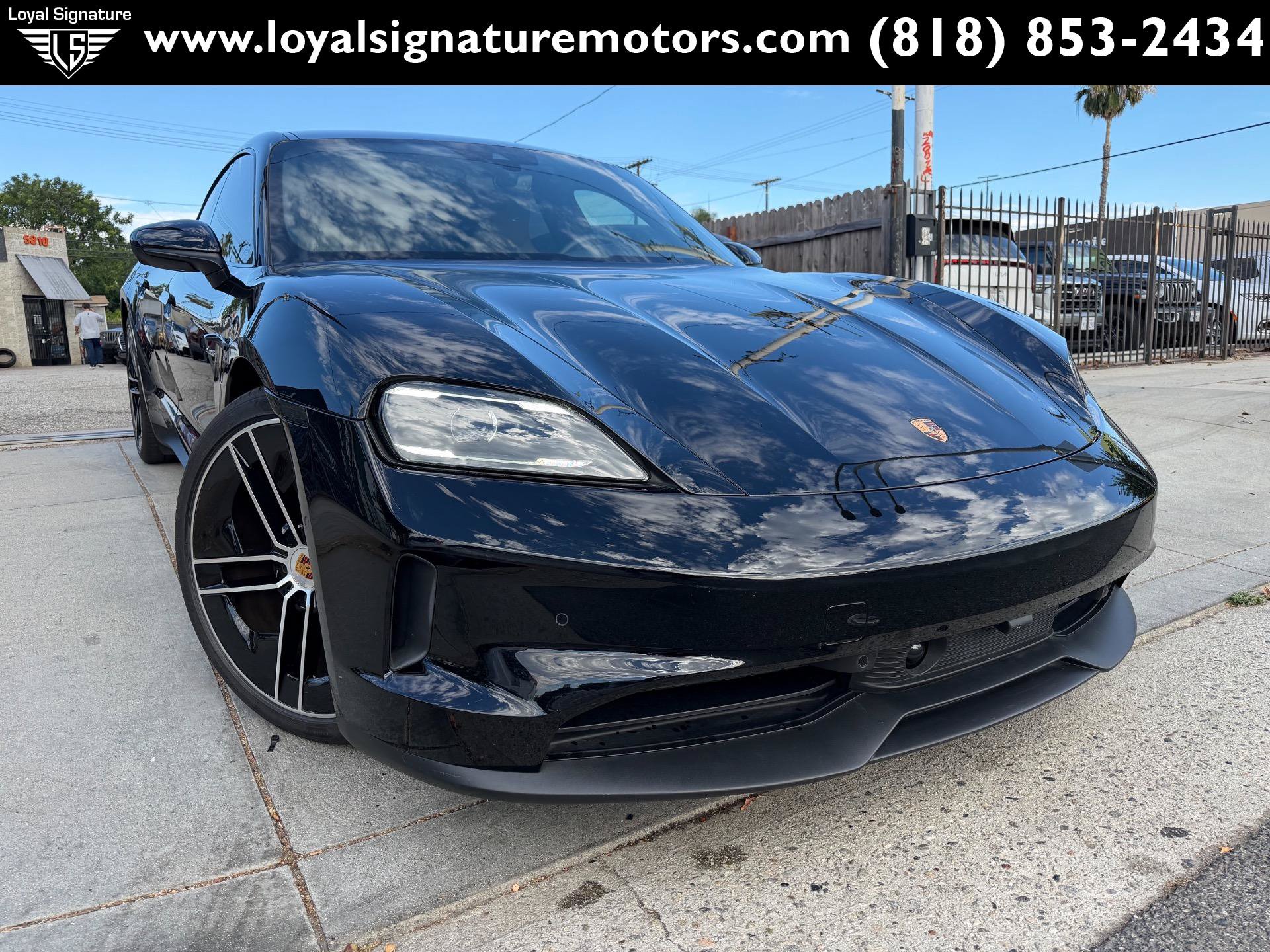 Used 2025 Porsche Taycan w/ Premium Package RWD image 1