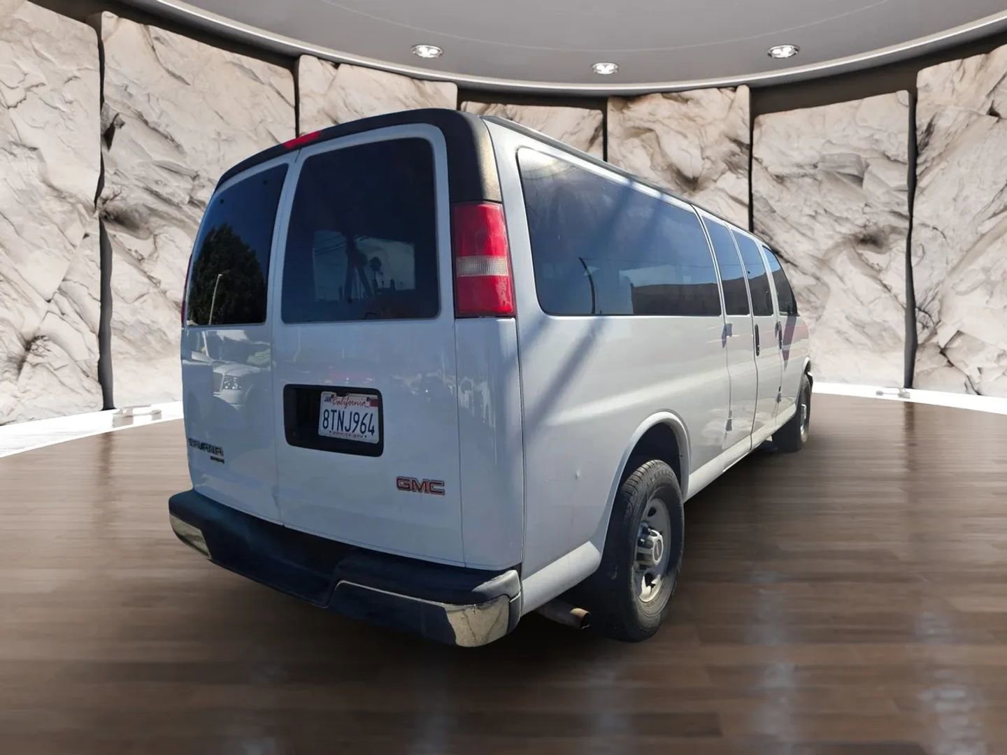 Used 2016 GMC Savana 3500 LS image 6