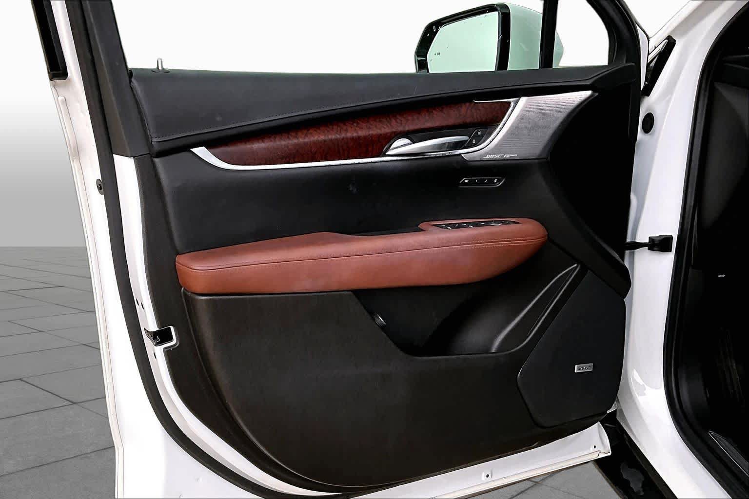 Used 2023 Cadillac XT5 Premium Luxury FWD image 22