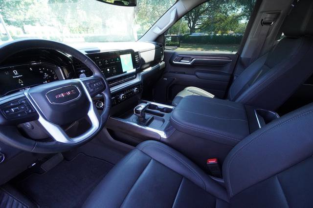 Used 2023 GMC Sierra 1500 SLT w/ SLT Premium Package AWD/4WD image 22