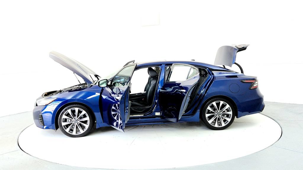 Used 2023 Nissan Maxima Platinum w/ Sport Mat Group FWD image 10