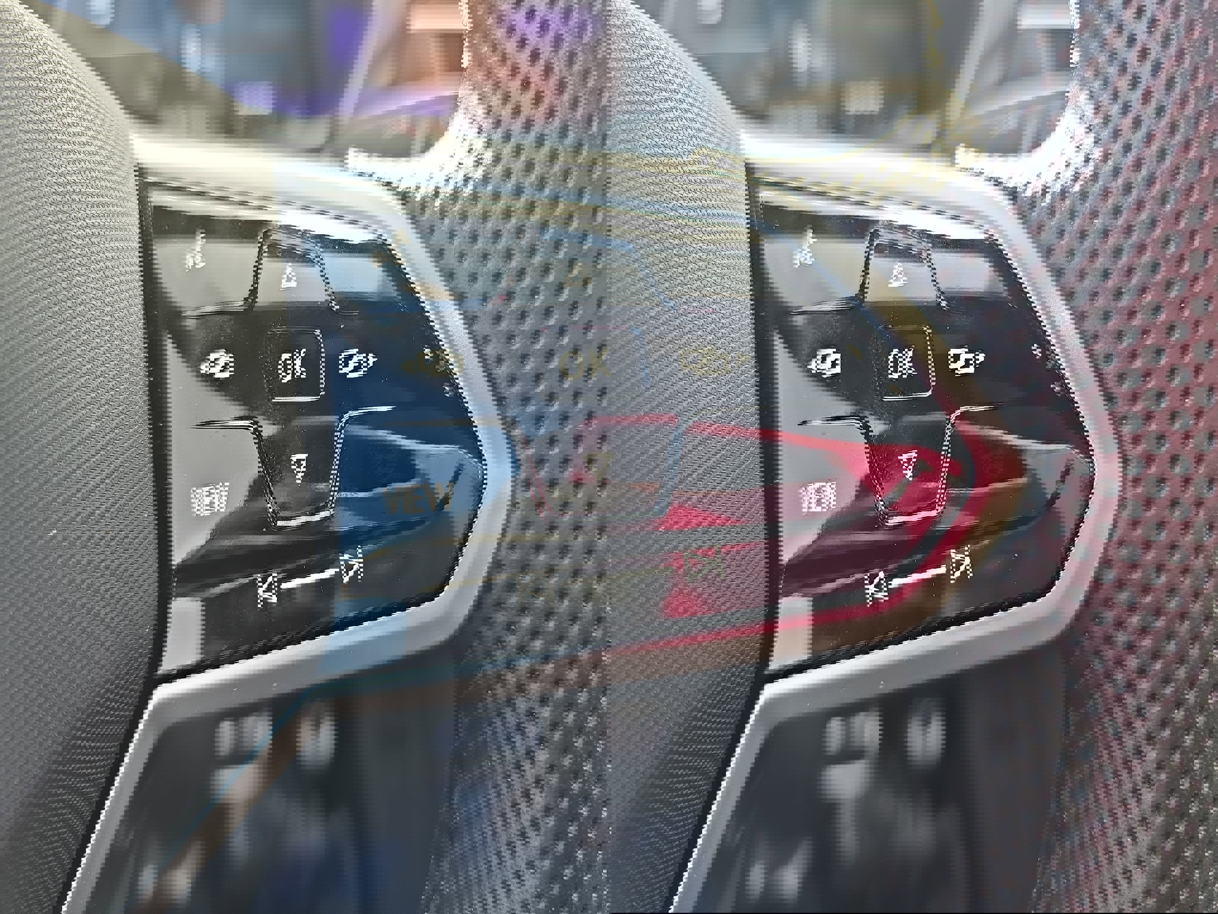 Used 2024 Volkswagen Tiguan SE R-Line image 19