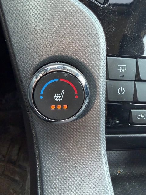 Used 2015 Chevrolet Cruze LTZ w/ Sun, Sound and Sport Package image 21