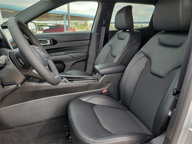 New 2026 Jeep Compass Latitude w/ Quick Order Package 29K image 12