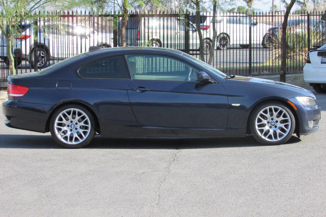 Used 2010 BMW 328i Coupe image 6