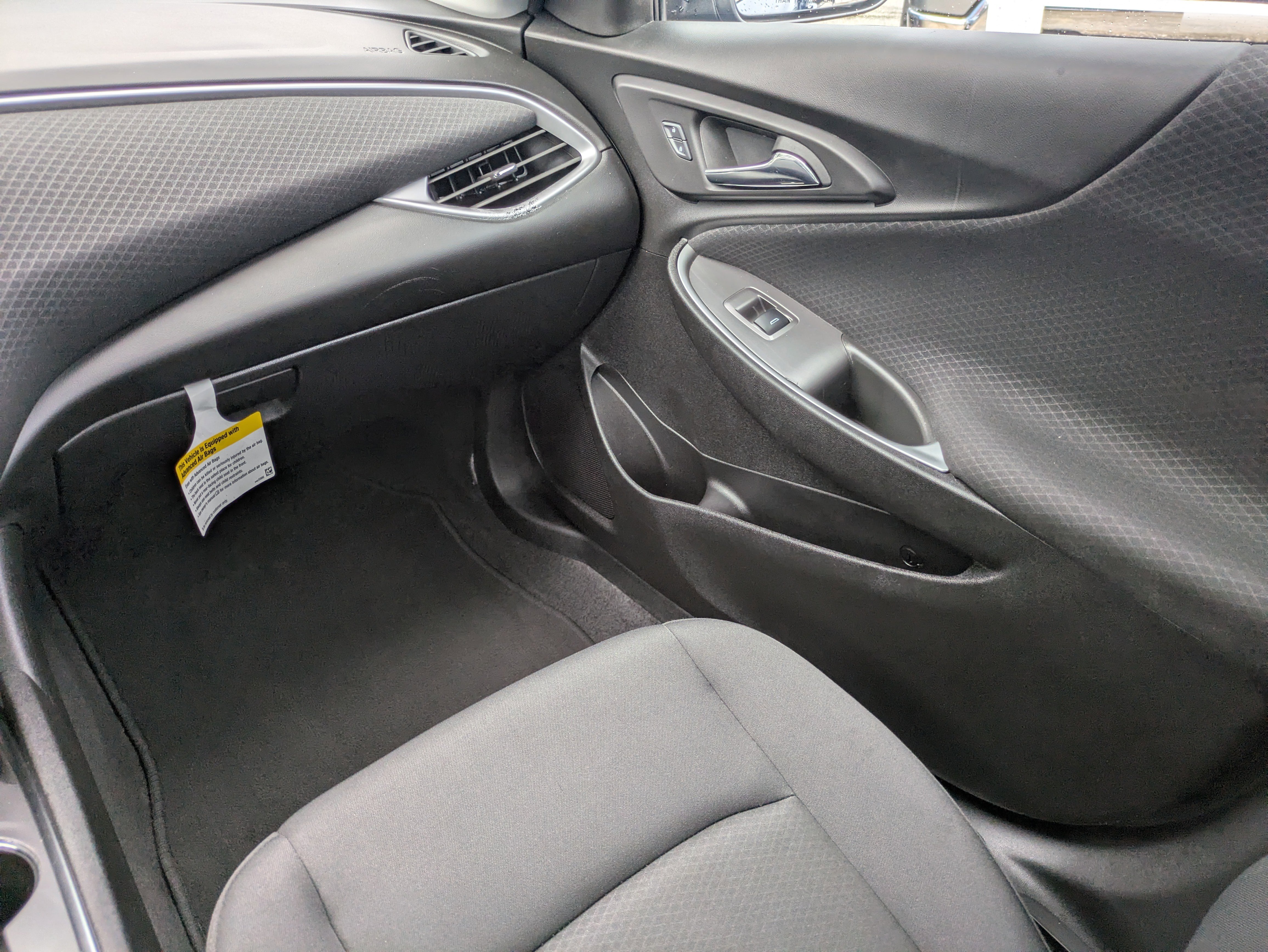 Used 2025 Chevrolet Malibu LT FWD image 9