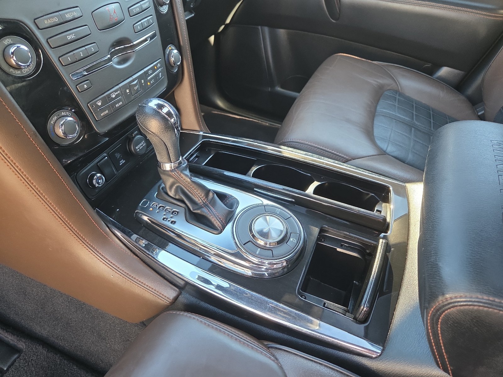 Used 2018 Nissan Armada Platinum w/ Captain Seat Package RWD image 10