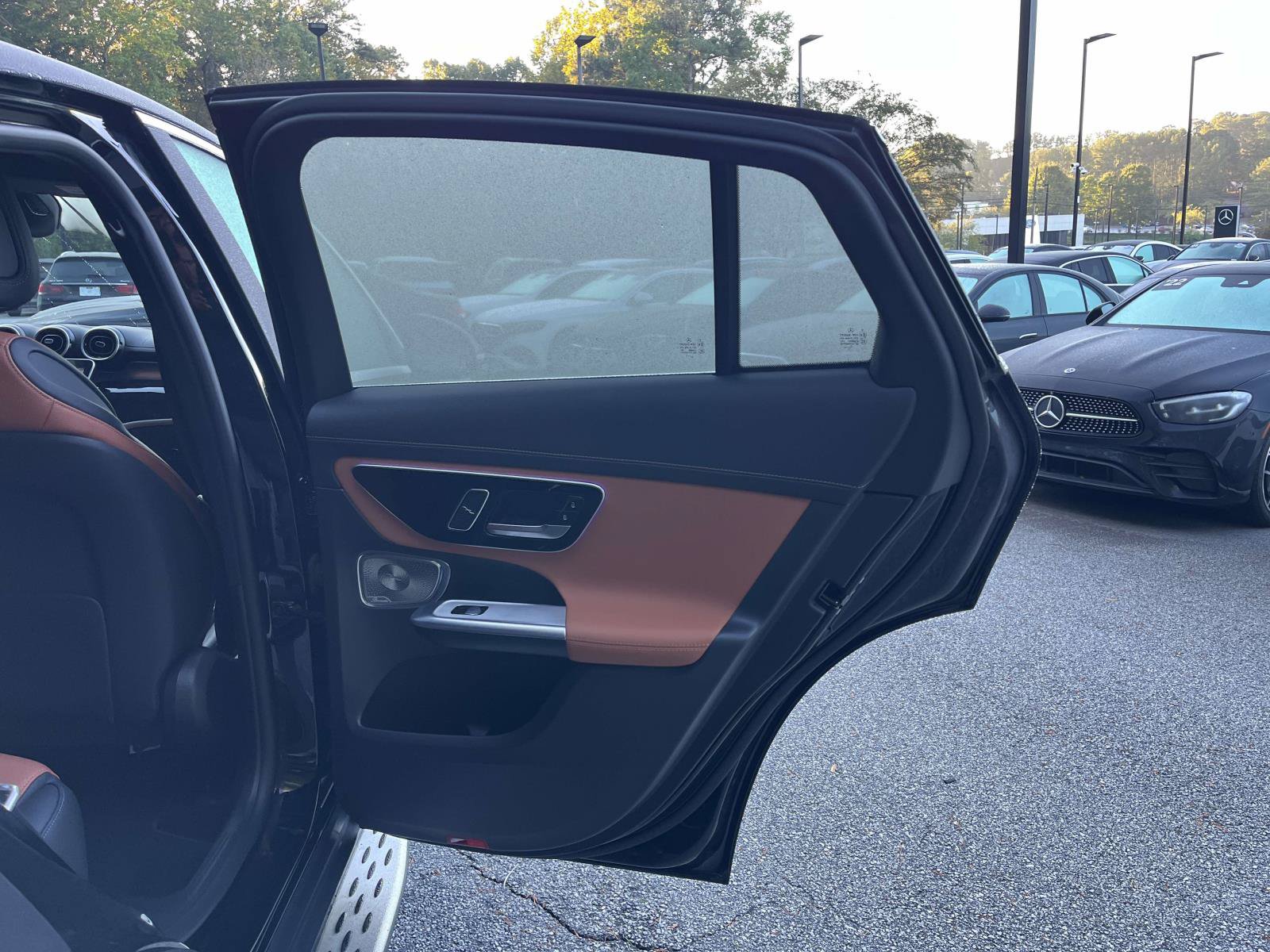 Used 2024 Mercedes-Benz GLC 300 4MATIC image 48