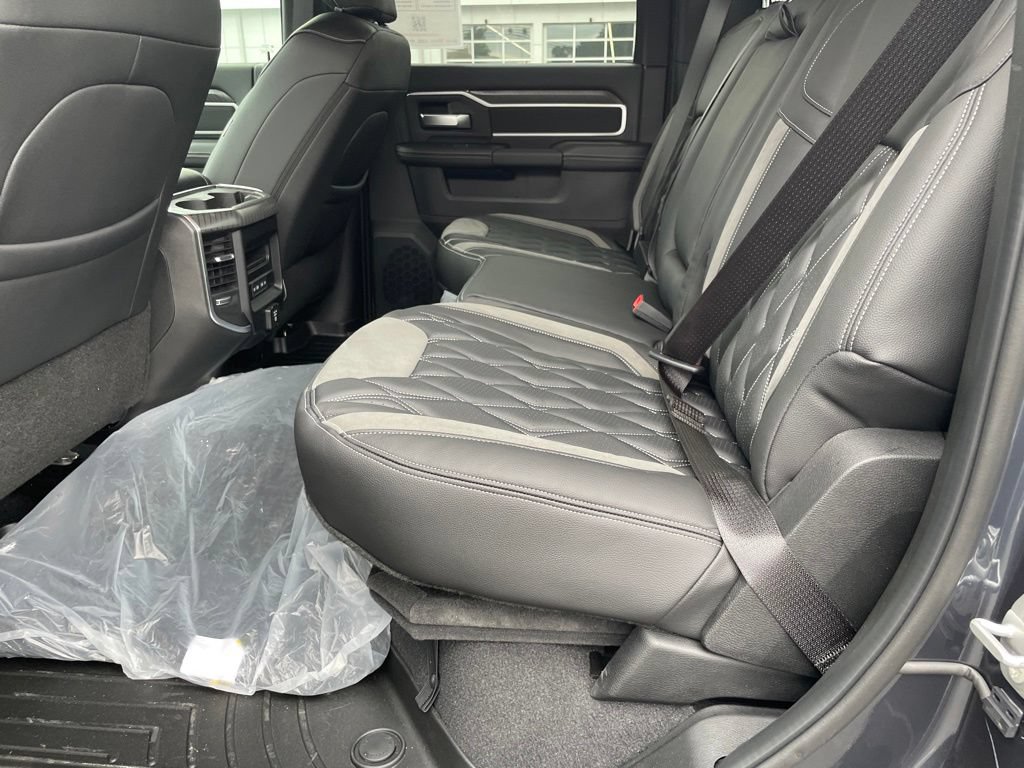 New 2026 RAM 2500 Big Horn AWD/4WD image 13