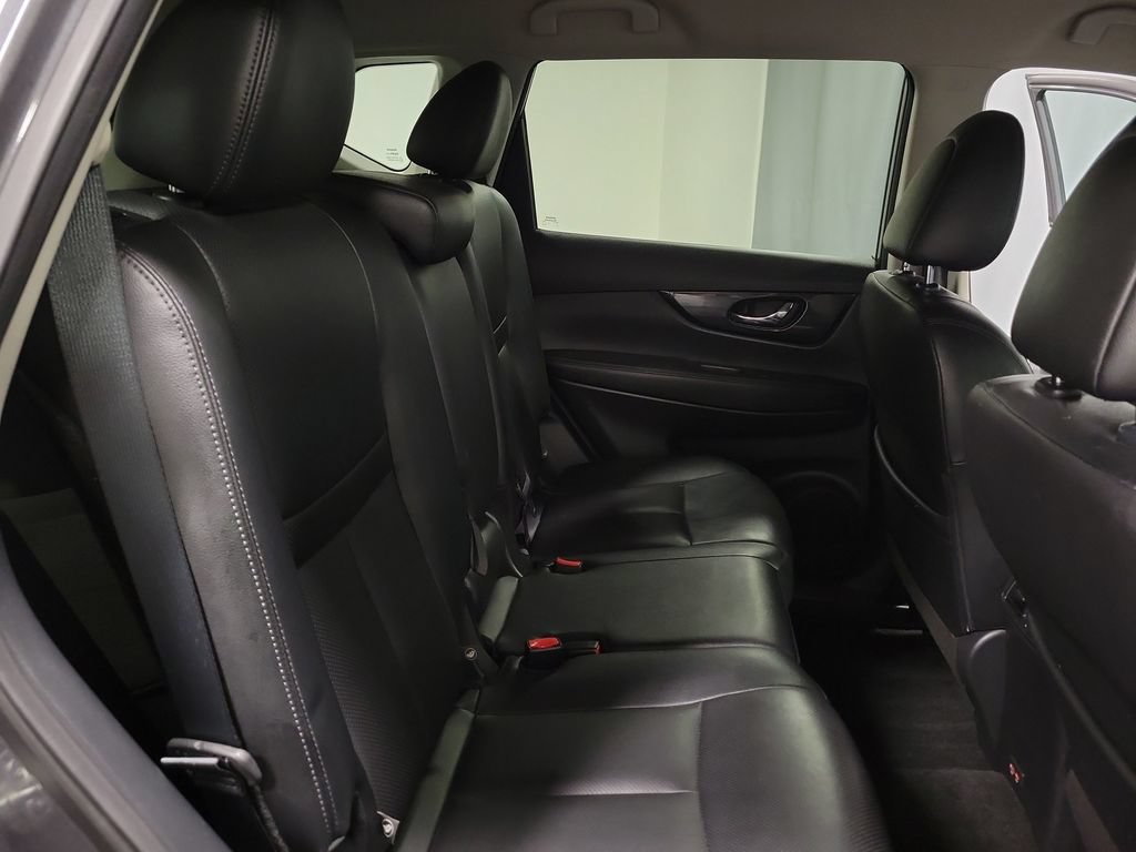 Used 2019 Nissan Rogue SL FWD image 29