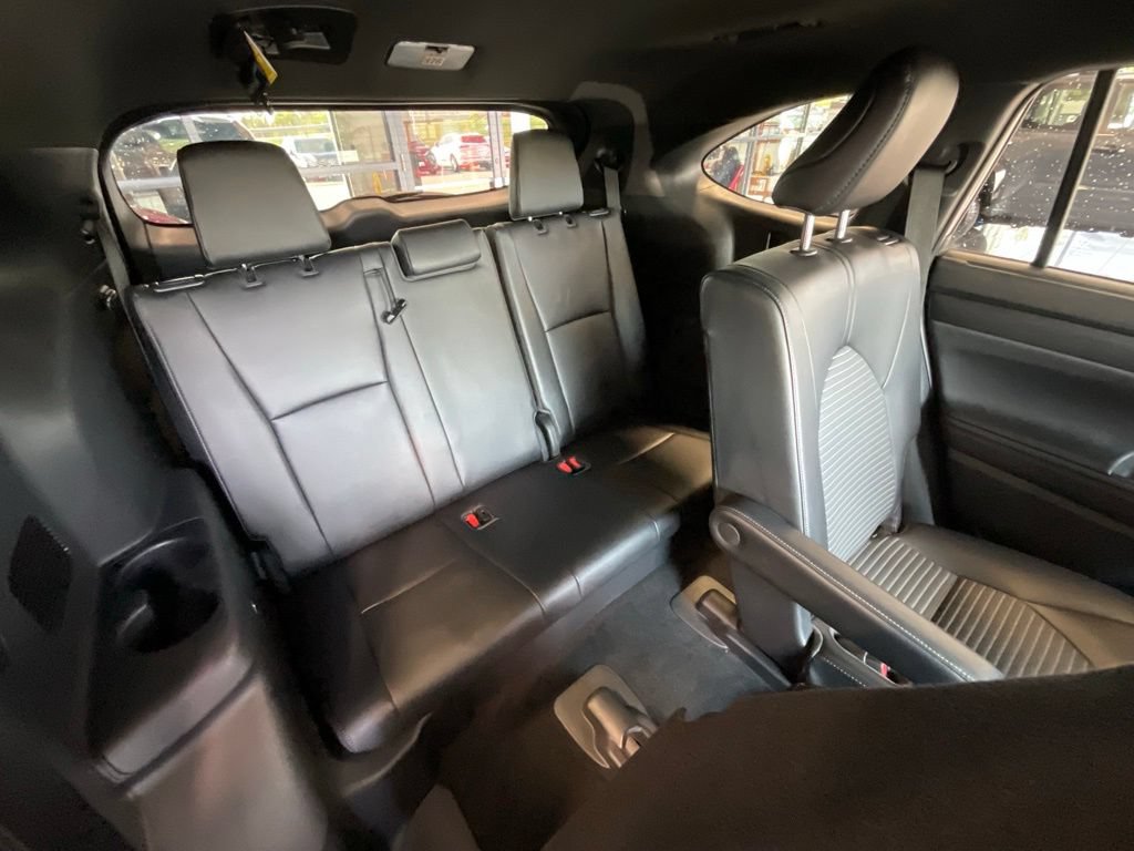 Used 2023 Toyota Highlander XSE AWD/4WD image 21