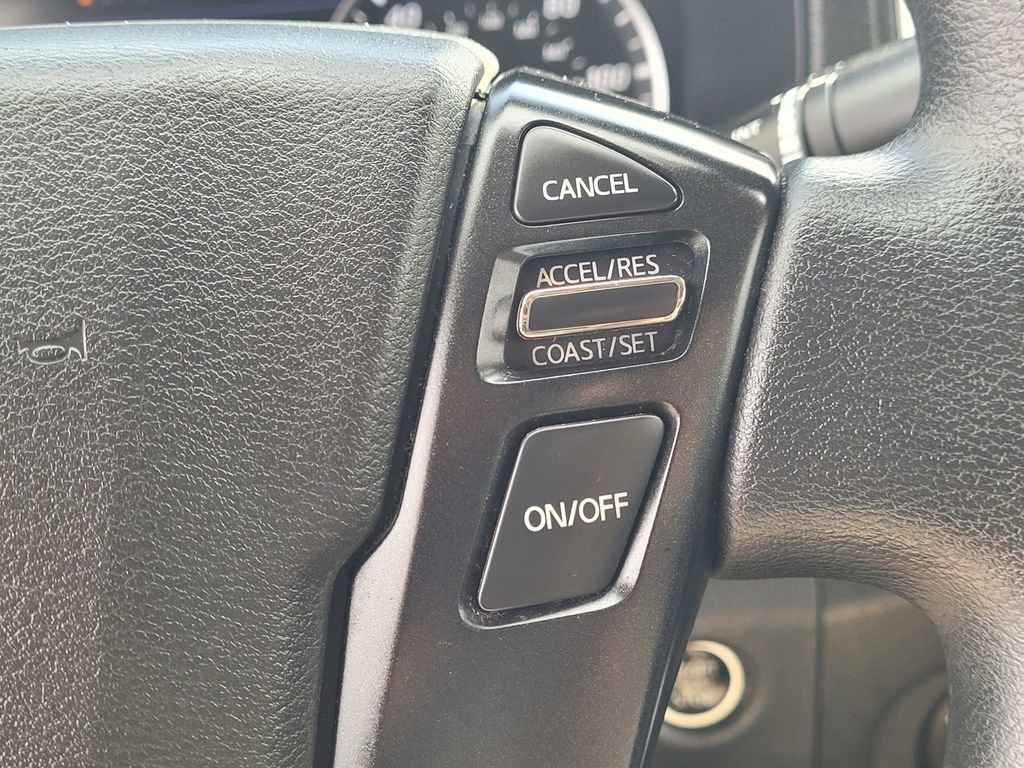 Used 2023 Nissan Frontier SV image 15