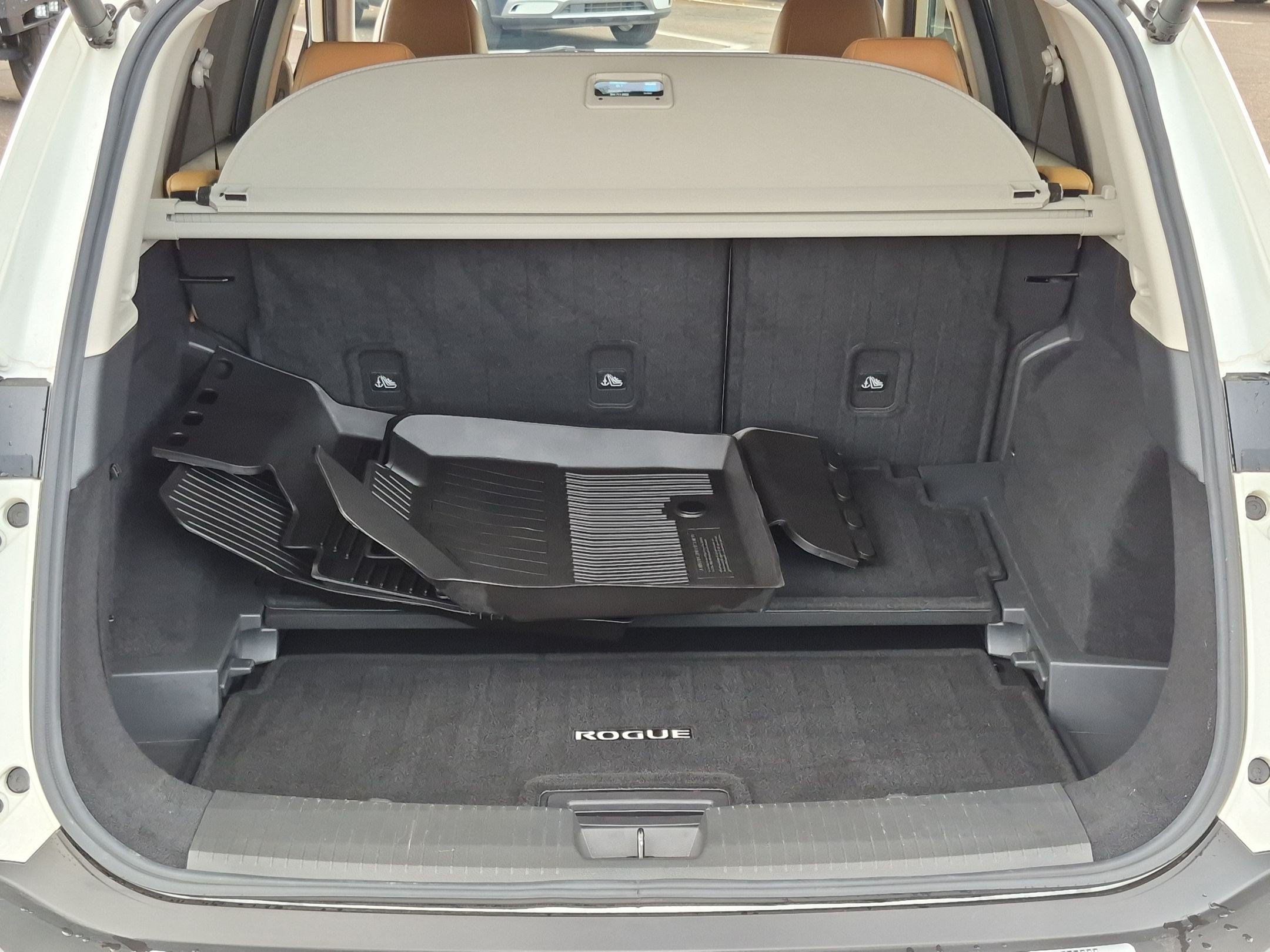 Used 2022 Nissan Rogue Platinum w/ Head-Up Display Package FWD image 7