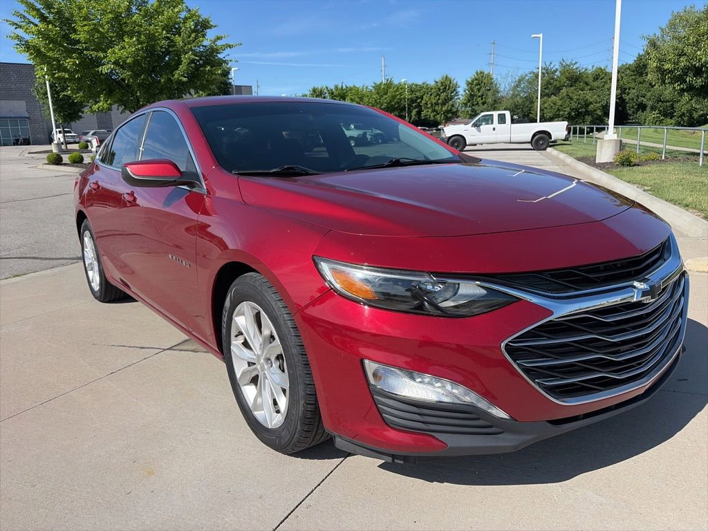 Used 2019 Chevrolet Malibu LT w/ Driver Confidence Package FWD image 2