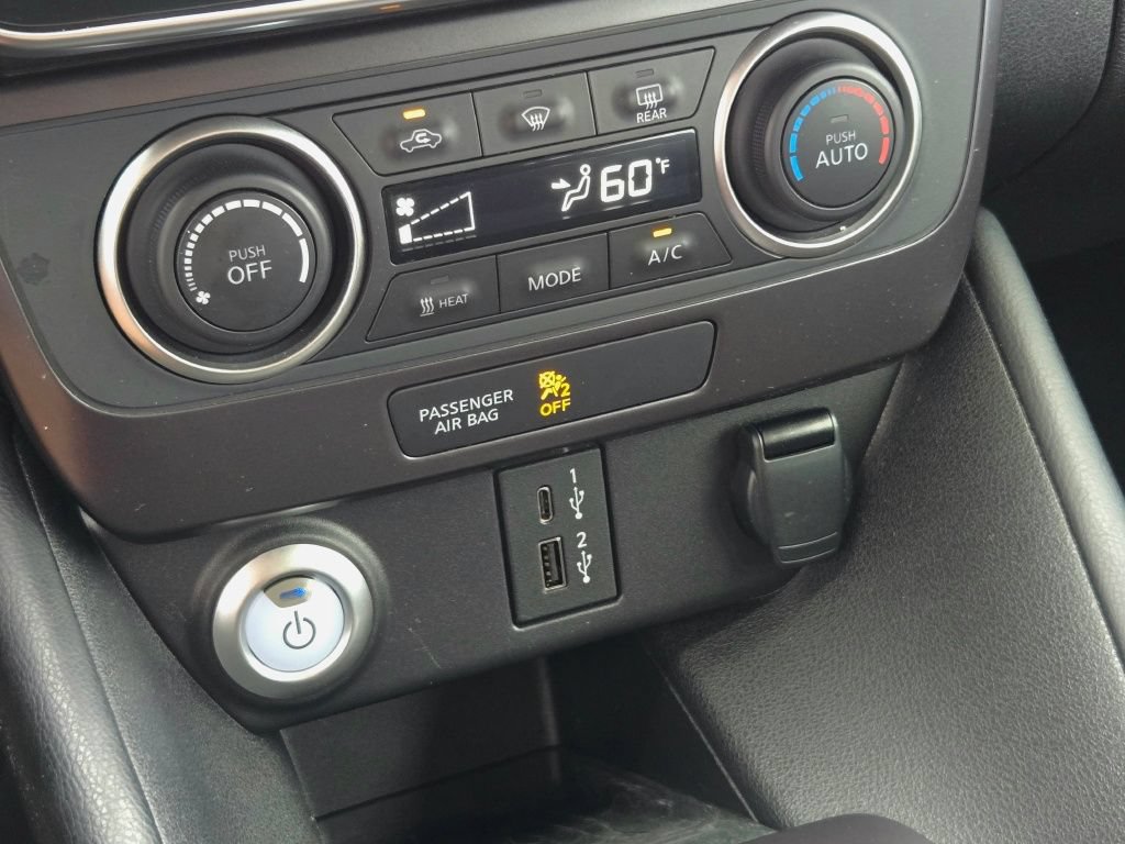 Used 2025 Nissan Leaf S FWD image 28