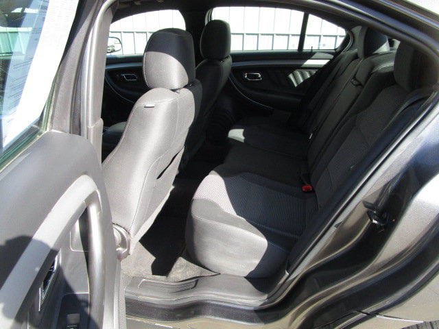 Used 2018 Ford Taurus SEL w/ Equipment Group 201A FWD image 9