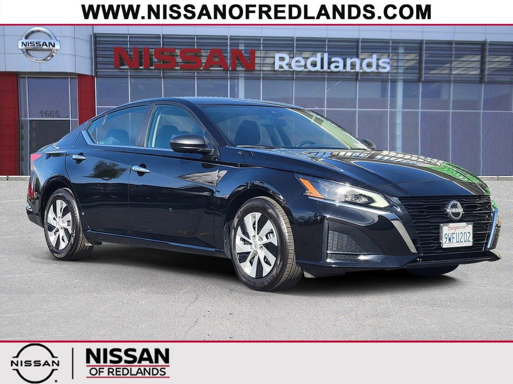 Used 2025 Nissan Altima 2.5 S FWD image 1