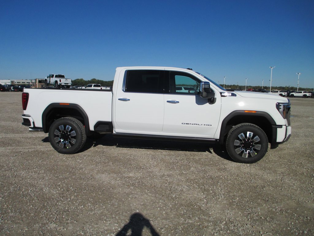 New 2026 GMC Sierra 3500 Denali w/ Denali Reserve Package image 2