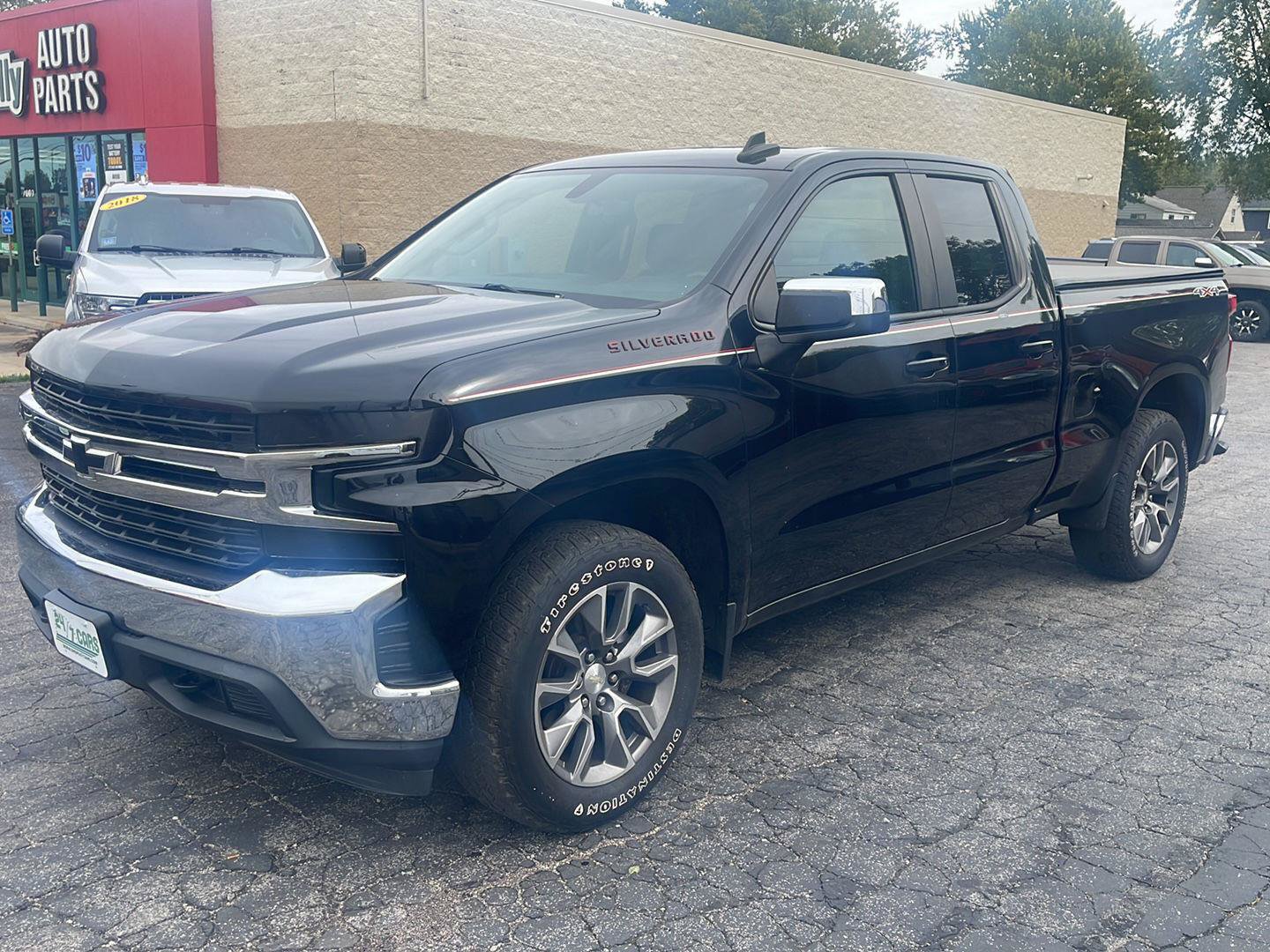 Used 2019 Chevrolet Silverado 1500 LT w/ All-Star Edition AWD/4WD image 3