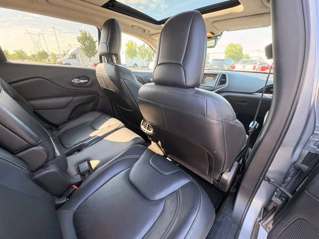 Used 2016 Jeep Cherokee Limited AWD/4WD image 15