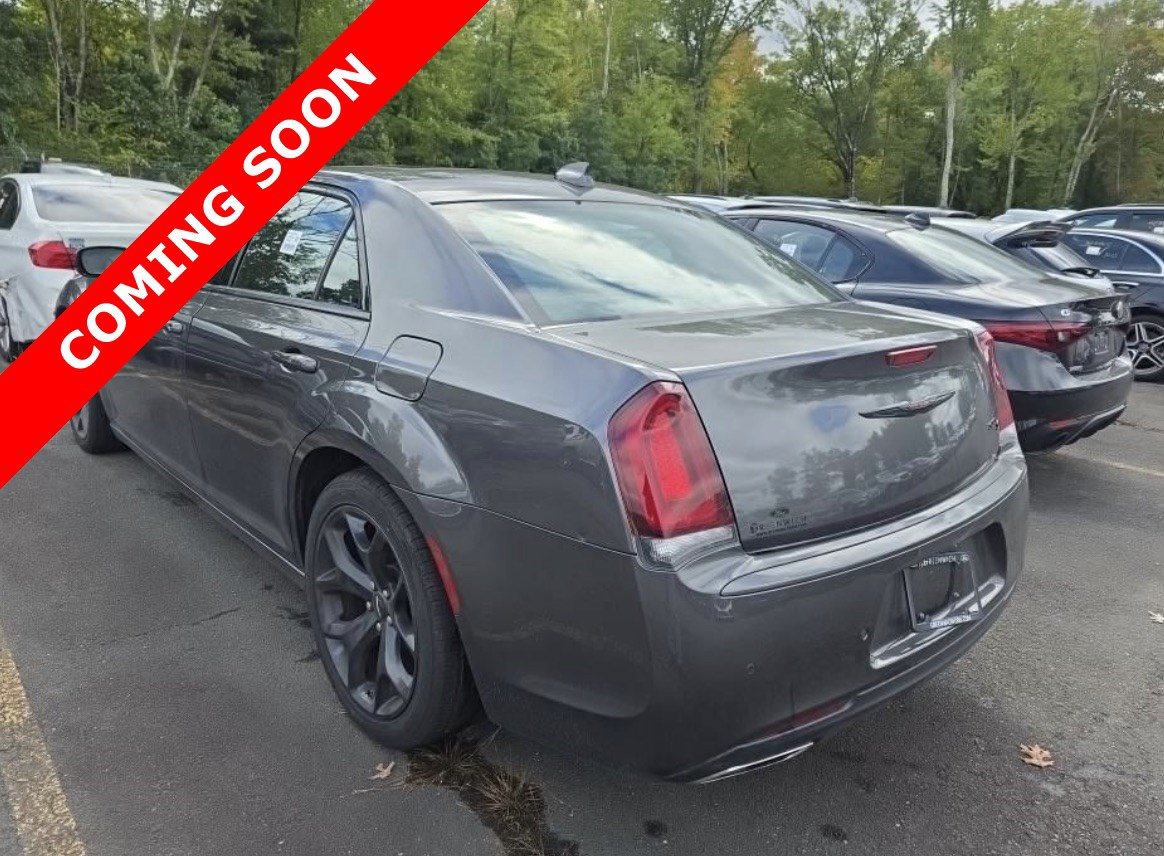 Used 2022 Chrysler 300 S RWD image 5