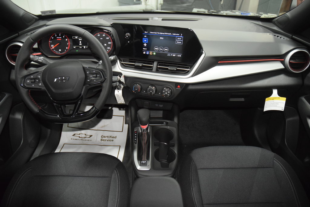 New 2026 Chevrolet Trax RS w/ Sunroof Package FWD image 29
