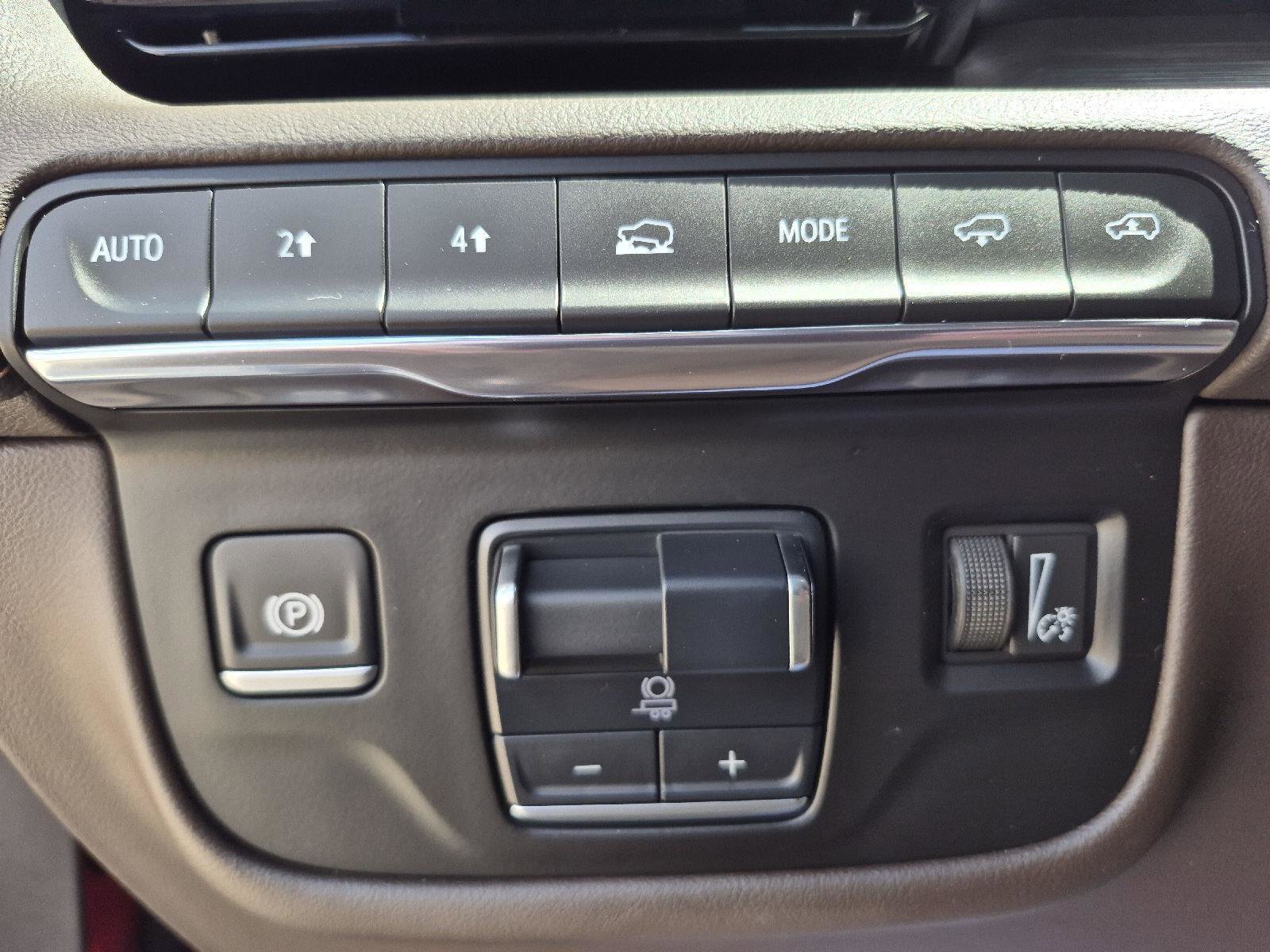 Used 2024 Cadillac Escalade ESV Sport w/ Touring Package image 8