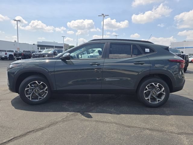 New 2026 Chevrolet Trax LT w/ LT Convenience Package FWD image 13