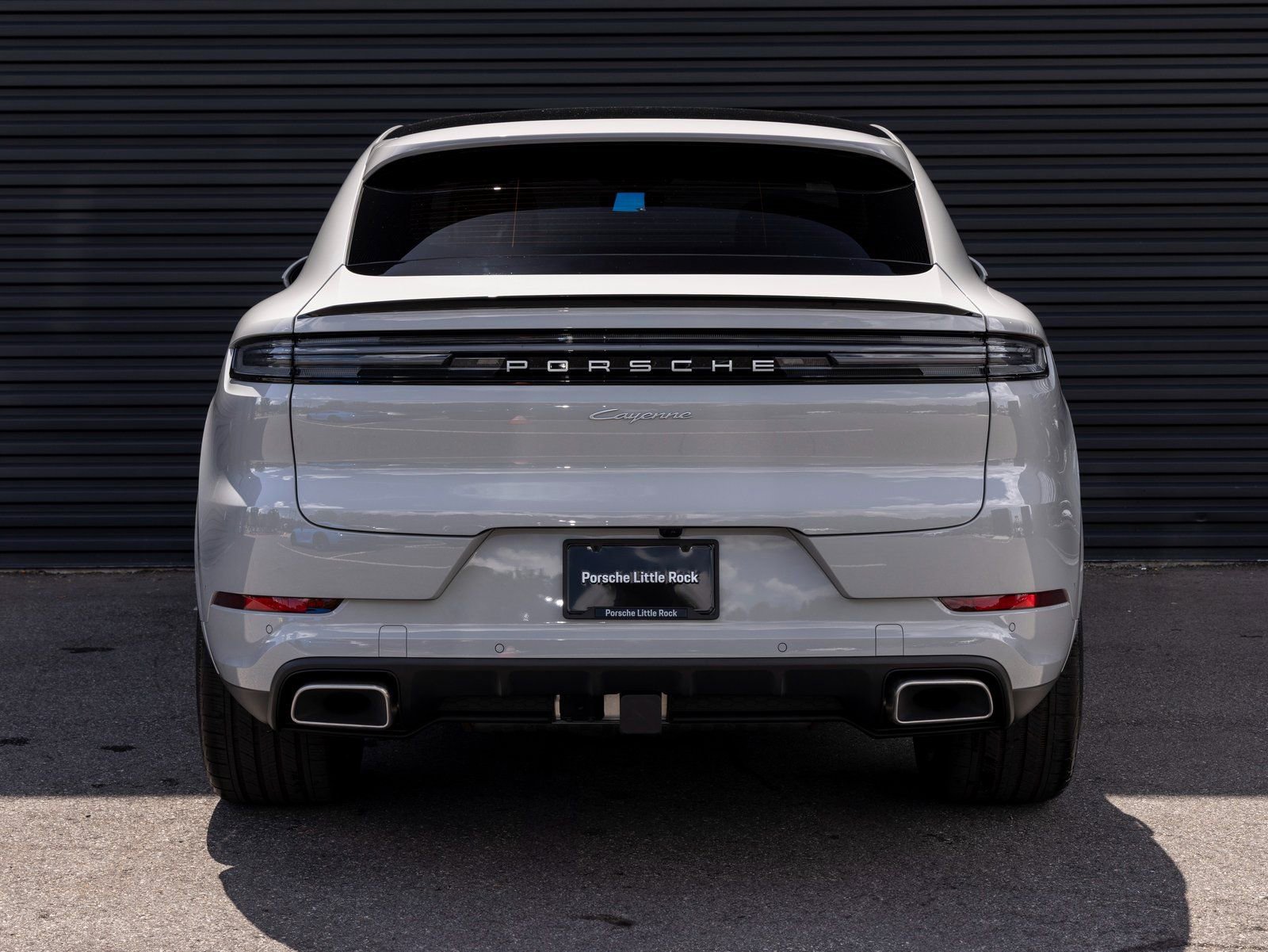 Certified 2025 Porsche Cayenne Coupe image 6