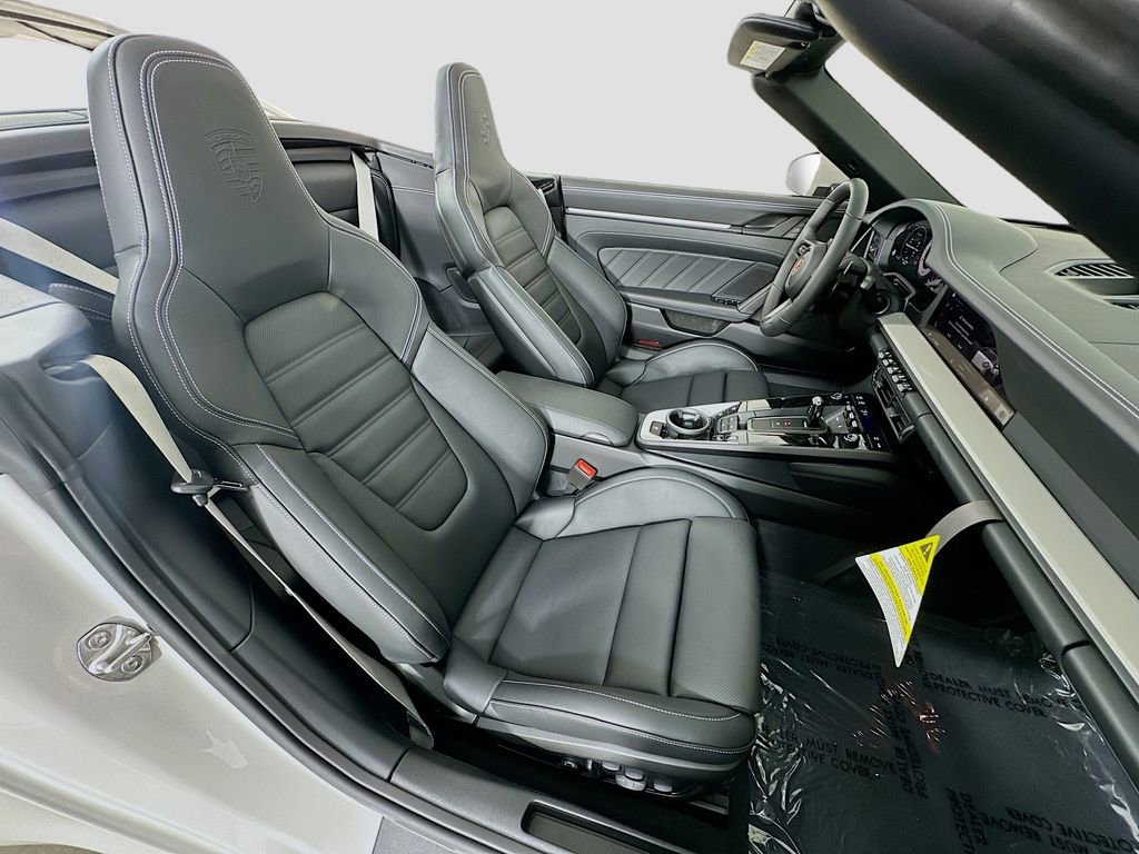 New 2026 Porsche 911 Carrera 4S image 30