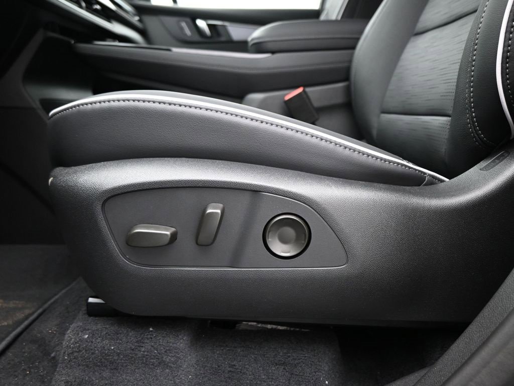 New 2026 Buick Enclave Sport Touring w/ Power Package image 20