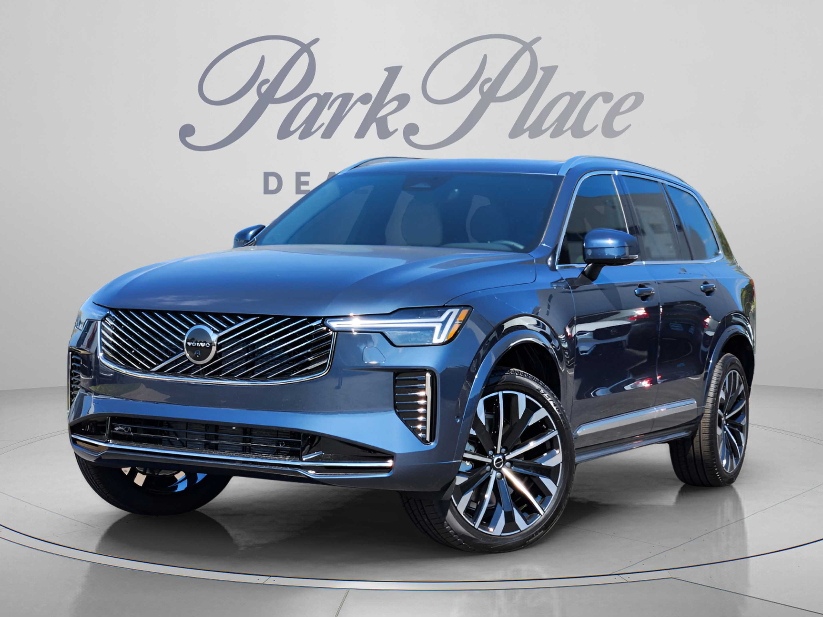 Used 2026 Volvo XC90 B6 Plus w/ Protection Package Premier AWD/4WD image 1