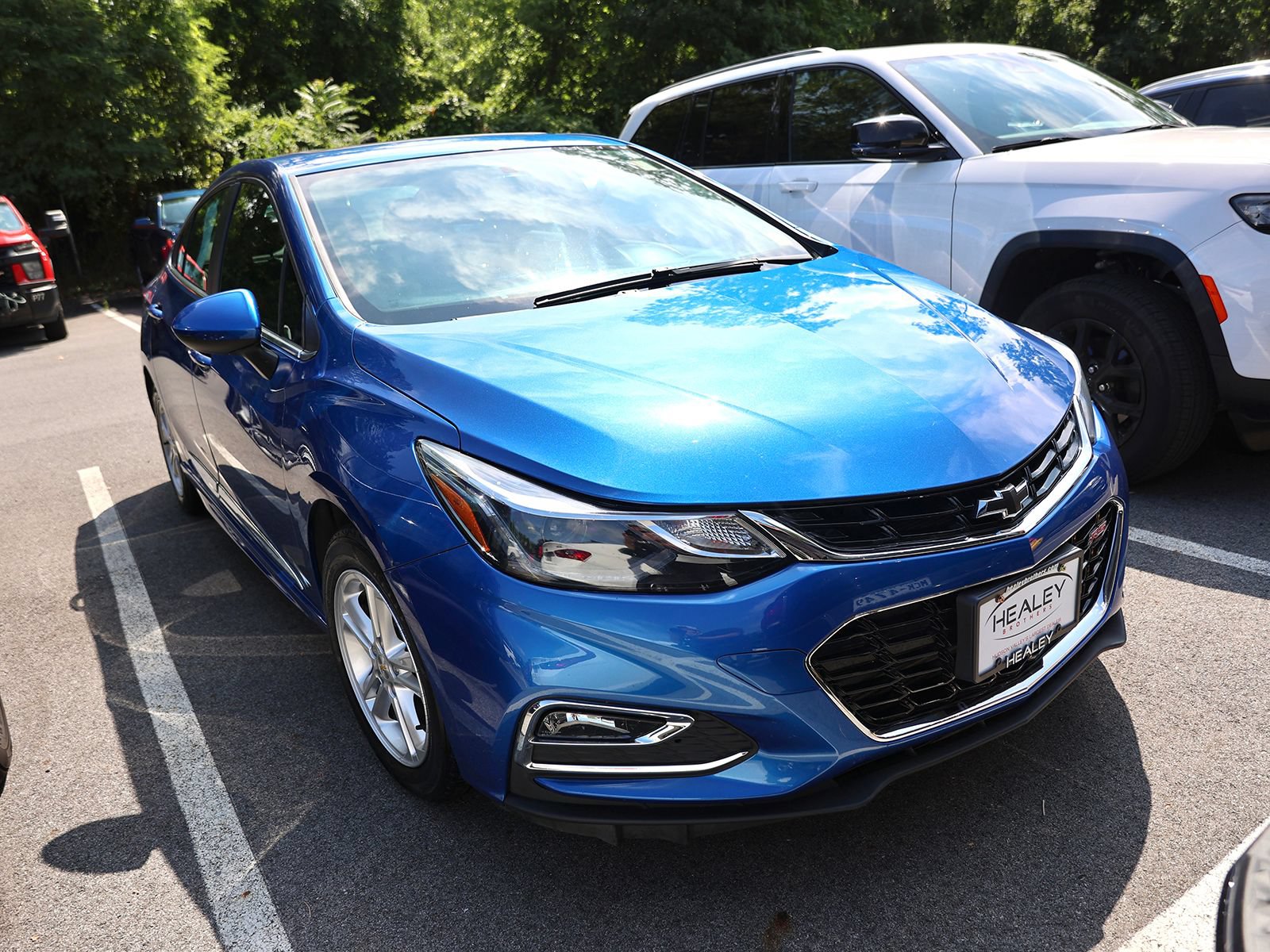 Certified 2018 Chevrolet Cruze LT w/ Convenience Package FWD image 1
