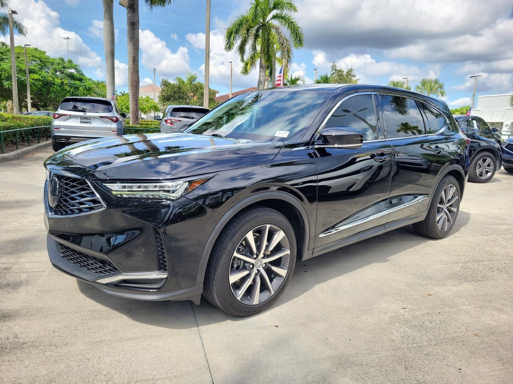 Used 2025 Acura MDX w/ Technology Package FWD image 3