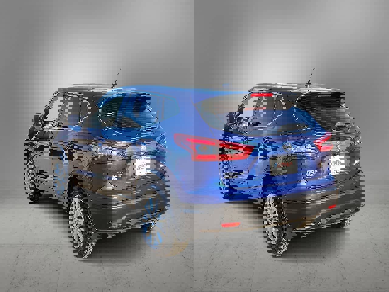 Used 2022 Nissan Rogue Sport S image 6